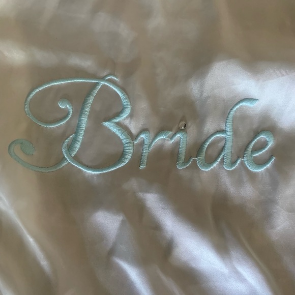 Bride Getting Ready Robe - Picture 2 of 2